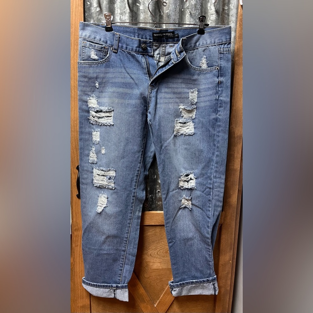 Twentyone Black by rue21 - Jean capris - women’s size 7/8